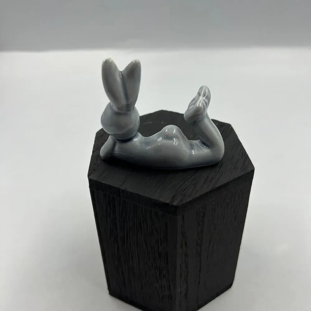 Vintage small porcelain